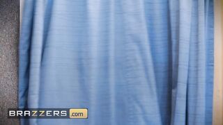 Lucky Gets Fucked With Flight Attendant Hazel Grace In Private When LaSirena69 Comes & Joins For A Hot 3some – BRAZZERS