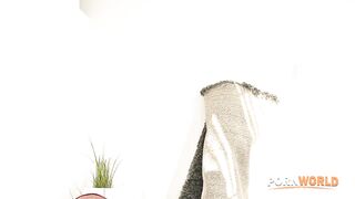 Apolonia Lapiedra, Lia Lin- Beautiful Besties Enjoy No Strin | Blowjob – S60