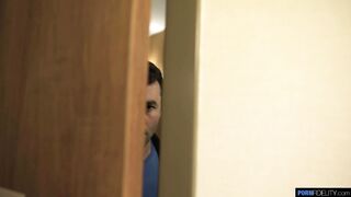 Hardcore Hotel Hookup – Kenzie Reeves