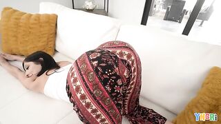 Kiki Mink – Gets Her Pussy Stretched Open 28 11 2025